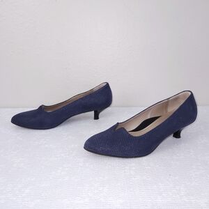 New! BeautiFeel Mystique Kitten Heel Pumps